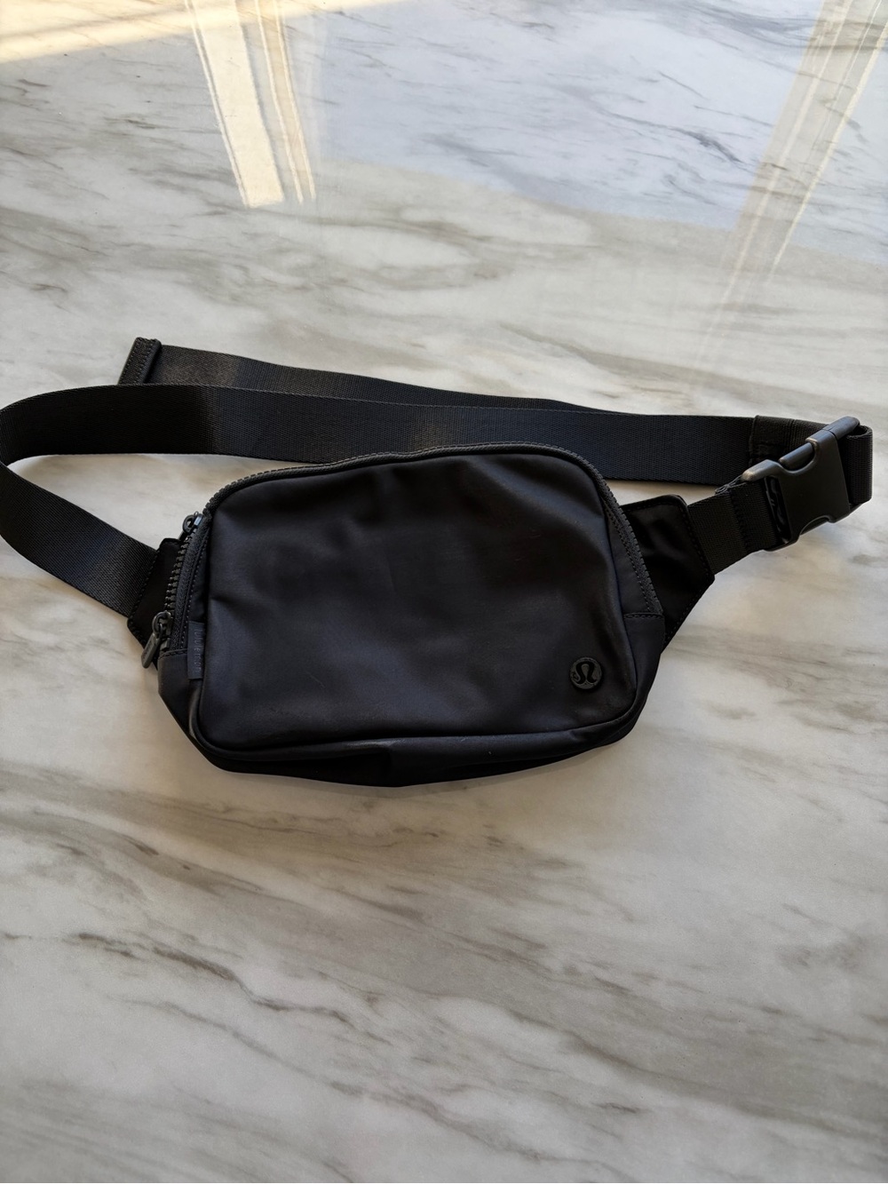Lululemon Everywhere Belt Bag 1L